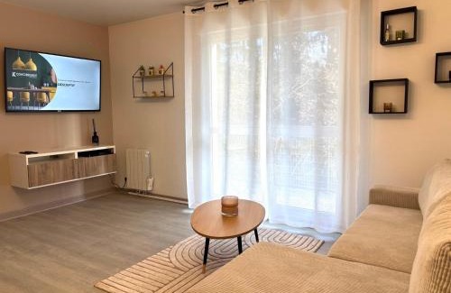 Les Longs Champs Apartment | LE DONZELOT