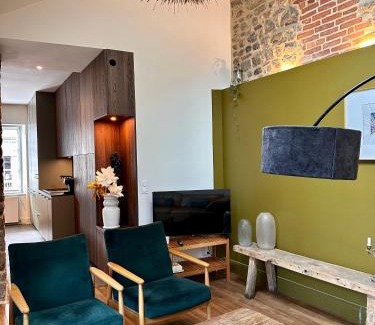 Combourg Apartment | LE DUPLEX Gîte de charme au pied du Château