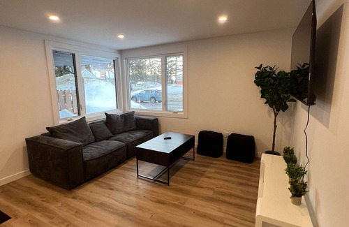 Mauricie House | Le Eleven 55 Billard 5 Lits