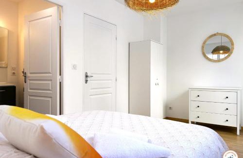 Saint-Martin-du-Littoral Apartment | Le French Riviera - Vue Mer - Terrasse - Parking