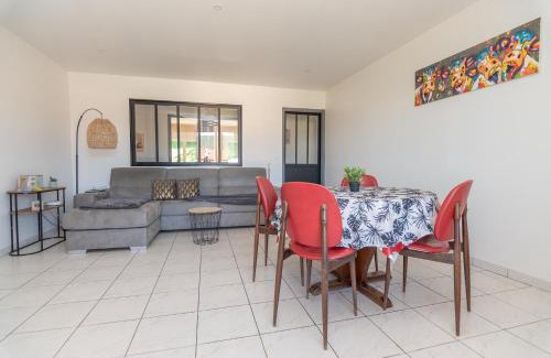 Cornod House | Le gite de la petite famille - proche lacs