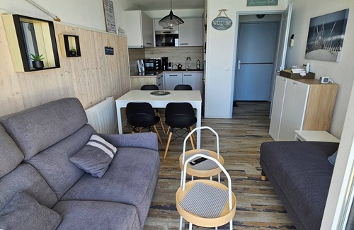Crozon Apartment | LE GIUNTA Apartment direct access to the beach 3* Wifi free