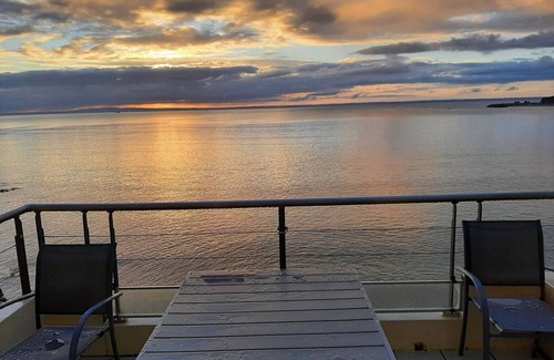 Crozon Apartment | LE GIUNTA Apartment direct access to the beach 3* Wifi free