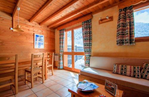 Nevache Ski Chalet | Le Gouroùn Hameau des Chazals Nevache Hautes Alpes
