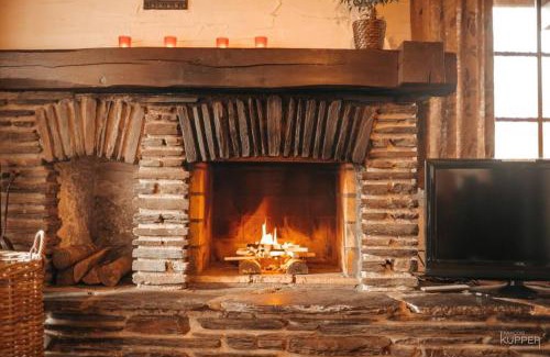 Xhoffraix Ski Chalet | Le Grand Cerf 25 pers, Malmedy- Chalet rustique, jardin