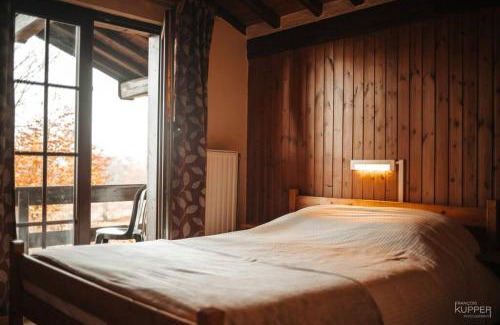 Xhoffraix Ski Chalet | Le Grand Cerf 25 pers, Malmedy- Chalet rustique, jardin