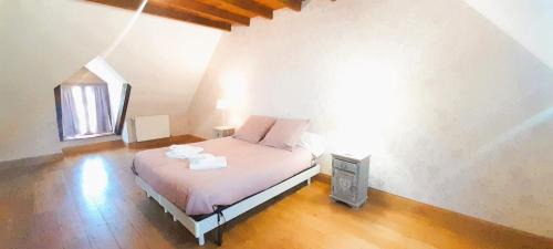 Levroux House | le Grand Chai piscine clim jardin 16 pers Levroux