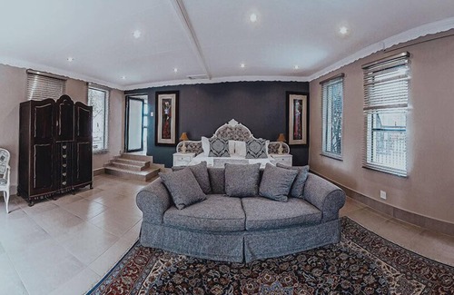 Kroonstad House | Le Grant Guesthouse and Conference facility
