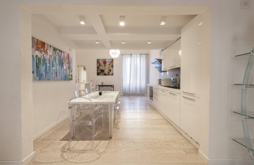 San Niccolo Apartment | Le Grazie Luxury Apartment by Mmega