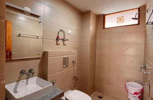 New Manali Hotel | Le Green Resort, Mall Road Manali