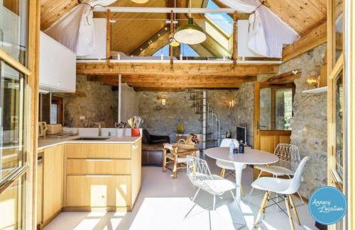 Talloires-Montmin House | Le Grenier 4 - Mazot Savoyard
