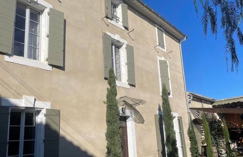 Caux Apartment | Le Grenier Apartment with vintage decor near Pézenas
