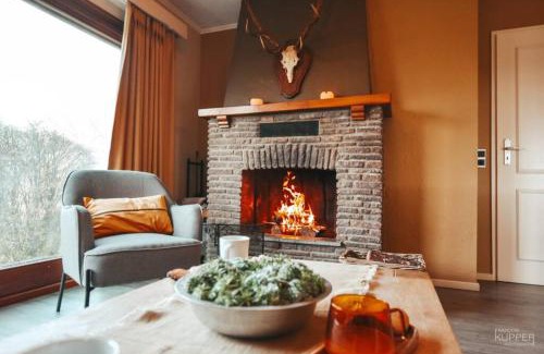 Longfaye Ski Chalet | Le Héron 28pers, Malmedy- Home cinéma, balnéo, sauna, jardin