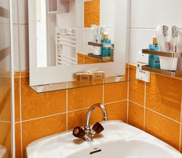 Laveissiere Apartment | Le Haut Griou aux pieds sur les pistes, 8pers, cœur station, Le Lioran