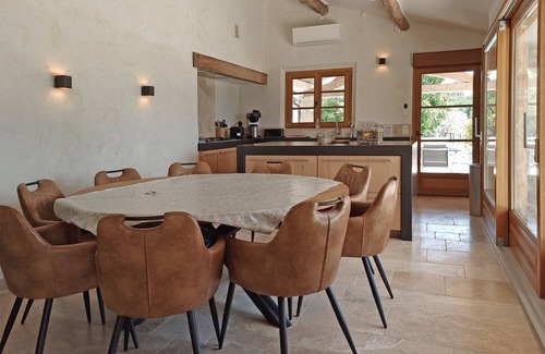 Lorgues Villa | Le Jardin des Enfants, air-conditioned, perfect for kids and pets, Lorgues