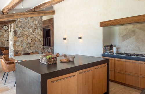 Lorgues Villa | Le Jardin des Enfants, air-conditioned, perfect for kids and pets, Lorgues