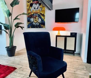Limoges Apartment | Le Limoges Pop Art