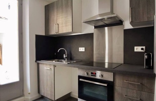 Brignoles Apartment | Le Limoni - Air-conditioned with private patio