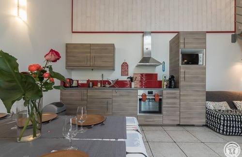 Merville House | Le Limouzin - Merville