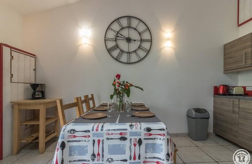 Merville House | Le Limouzin - Merville