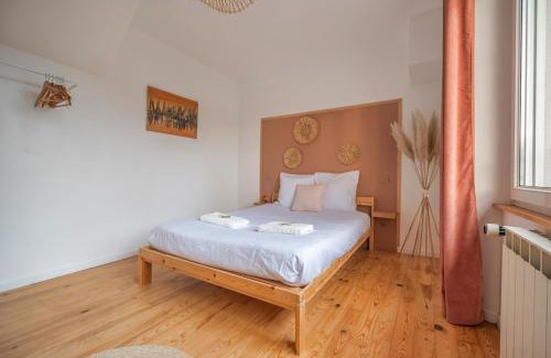 Epernay House | Le Loft Triplex 200M2 avec billard au centre-ville