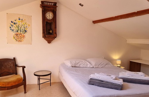 Saint-Just-Luzac House | Le Logis 5 bedroom house