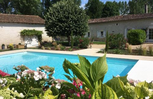 Nercillac House | Le Logis de la Soloire 3 étoiles