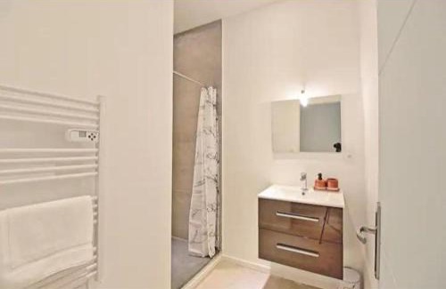 Faubourg Apartment | Le lumineux P3 de Cristiano