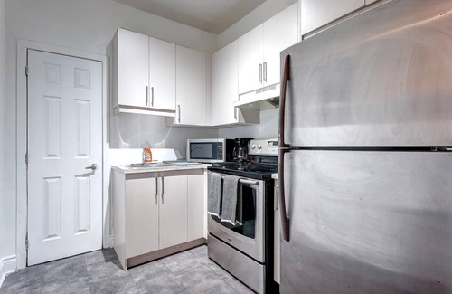 Sainte-Marie Apartment | Le Magnifique Near Downtown