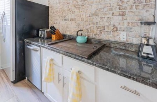 East Durham House | Le Maison Faye - East Durham Charmer 3mins from DT