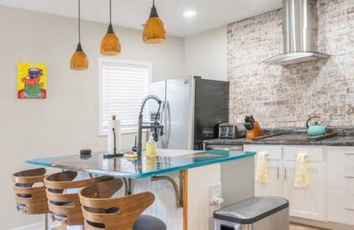 East Durham House | Le Maison Faye - East Durham Charmer 3mins from DT