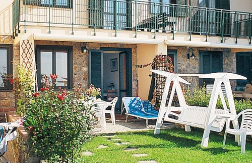 Piani-Ciapin Apartment | Le Margherite with 1 bedrooms and 1.5 bathrooms