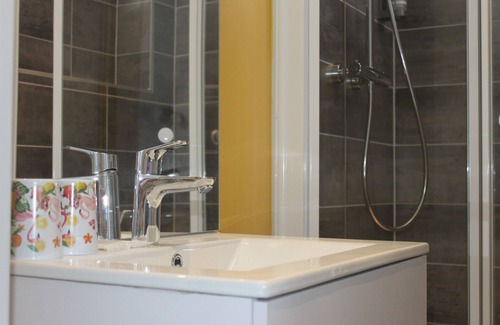 Aydat Hotel | Le Marius Hotel
