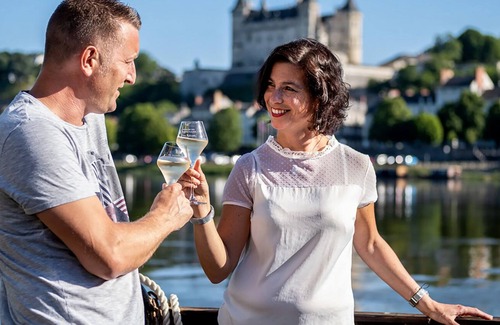Saumur Boat Rental | Le Martin Pêcheur: Luxurious ecolodge boat
