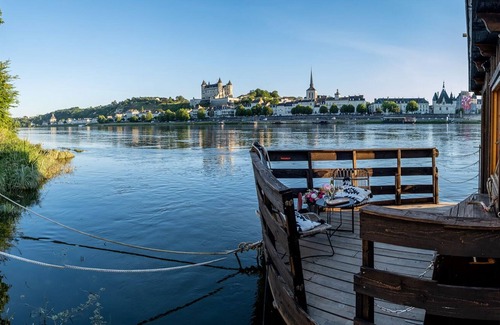 Saumur Boat Rental | Le Martin Pêcheur: Luxurious ecolodge boat
