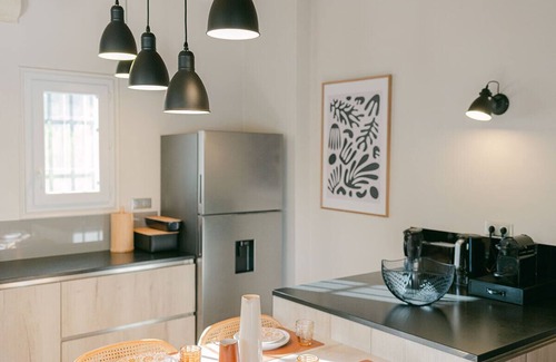 Saint-Etienne-du-Gres Other | Le Mas des Cigales: tastefully decorated house with swimming pool in the heart of the Alpilles.
