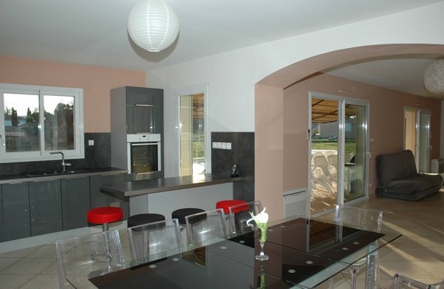 Arles Villa | LE MAS DE L'OLIVIER ARLES 10-18 pers SEE DETAILED RATES-CHEF CUISINI POSS.
