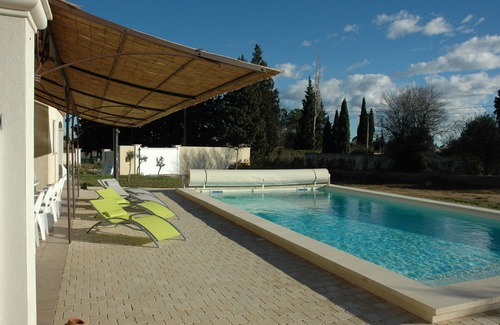 Arles Villa | LE MAS DE L'OLIVIER ARLES 10-18 pers SEE DETAILED RATES-CHEF CUISINI POSS.