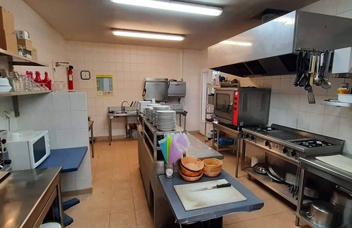 Blars House | Le Mas des 3 ânes, Group gite sleeps 29 in Blars