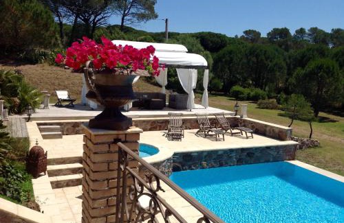 Roquebrune-sur-Argens House | Le mas des peps