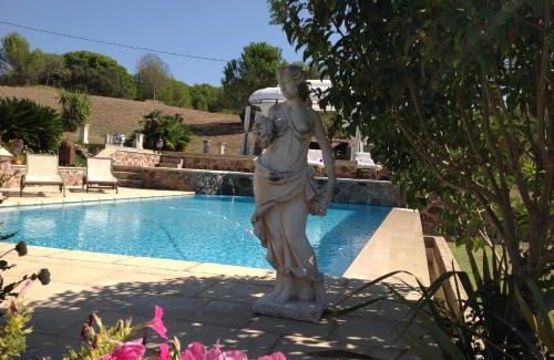Roquebrune-sur-Argens House | Le mas des peps