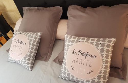 Saint Pierre de Mezoargues Apartment | Le Mas Saint Jean