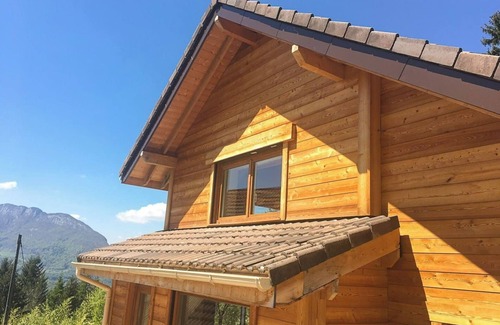 Talloires-Montmin Ski Chalet | Le Mazot - Comfortable chalet - peace and view
