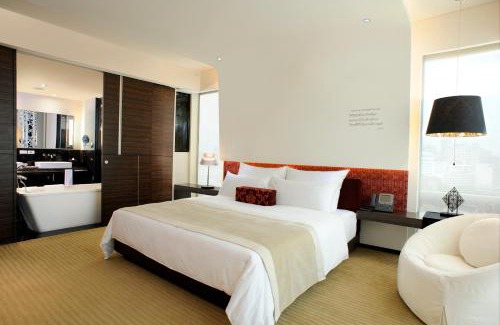 Silom Hotel | Le Meridien Bangkok