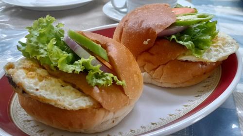 Seeduwa - Katunayake Bed & Breakfast | Le Meridien BnB