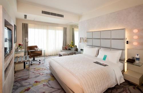DLF City Hotel | Le Meridien Gurgaon, Delhi NCR