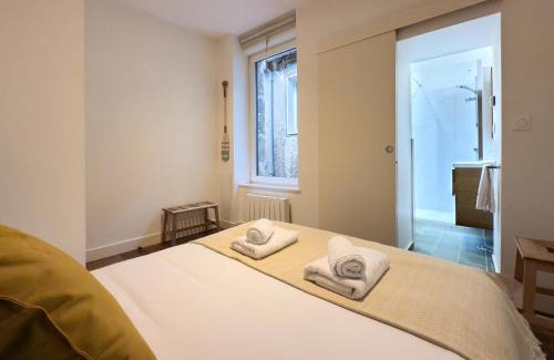 Nevers Apartment | Le mini Cath Hyper centre by Primoconciergerie