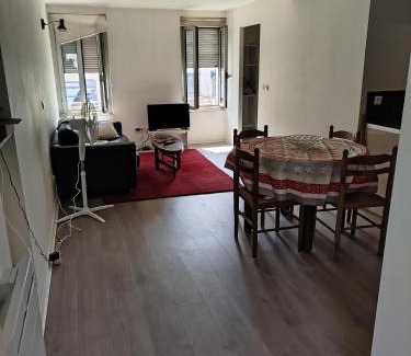 Minimes - Barriere de Paris Apartment | Le Minimosa T2 au pied du métro