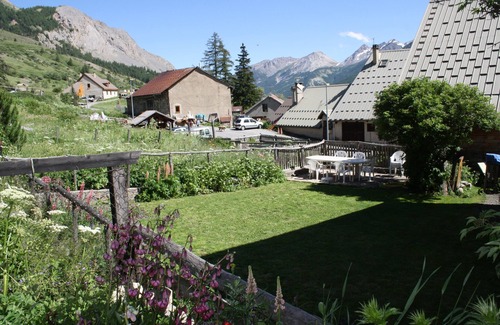 Monetier-les-Bains House | Le Monetier Les Bains: House/Villa - MONETIER LES BAINS