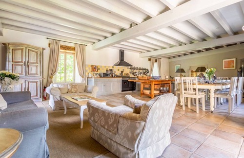 Tourtoirac Villa | Le Moulin Charmant - Six Bedroom Villa, Sleeps 14